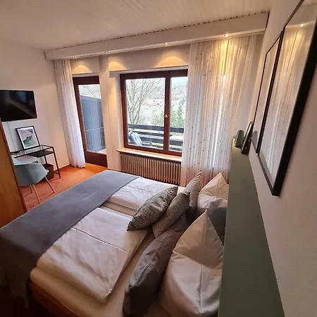 Pensionat Haus Am Wald Eltmann